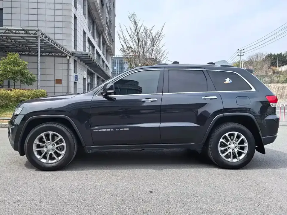 Jeep Grand Cherokee (Import)
