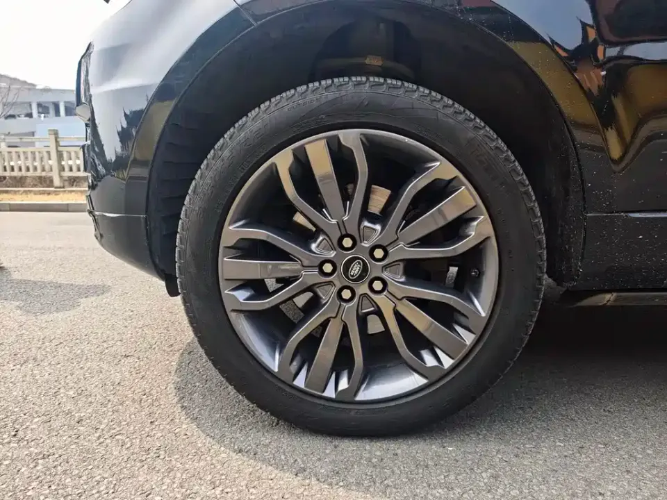 Land Rover Sport