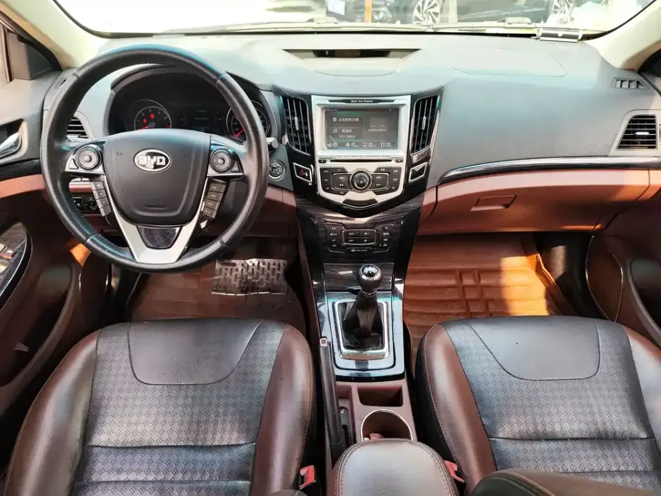 BYD Surui