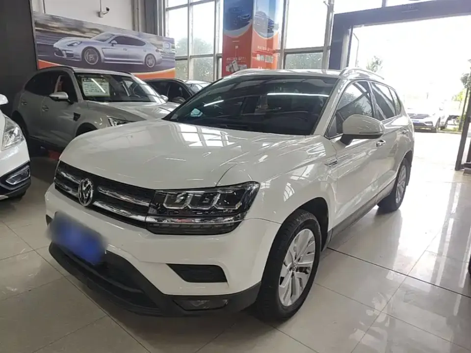 Volkswagen Tharu