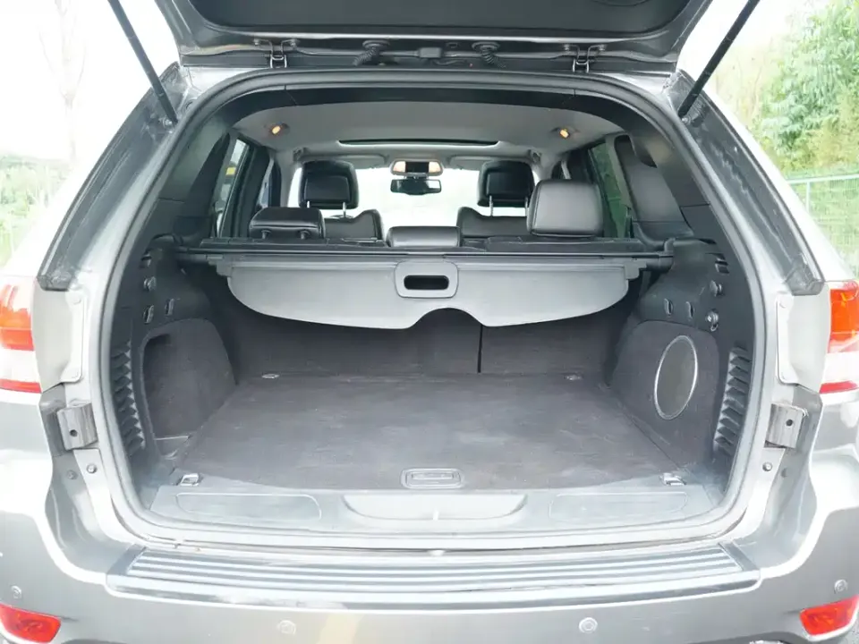 Jeep Grand Cherokee (Import)
