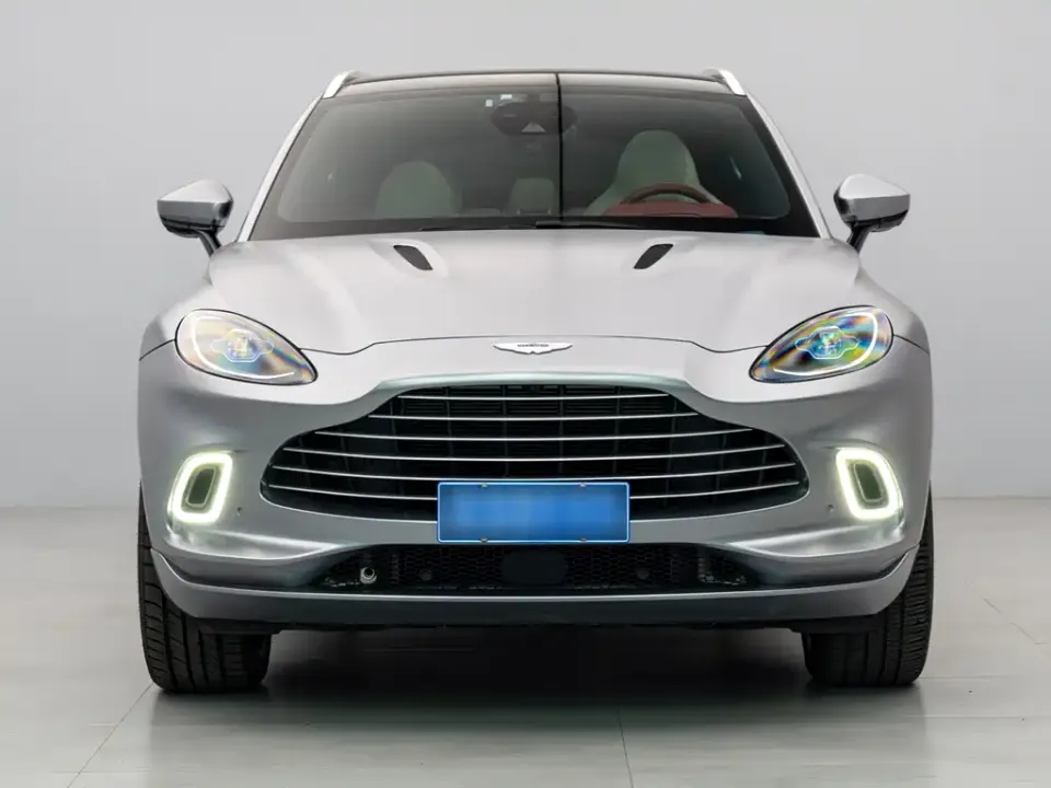 Aston Martin DBX