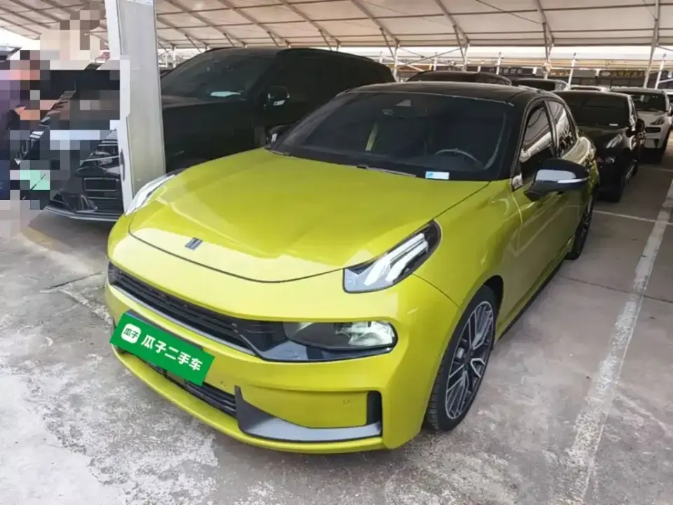 Lynk & Co 03
