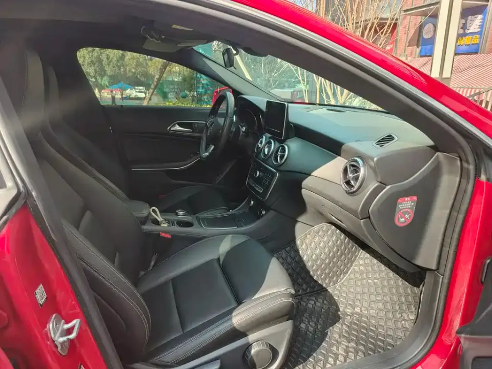 Mercedes-Benz CLA (Import)