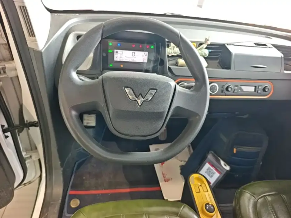 Wuling MINIEV