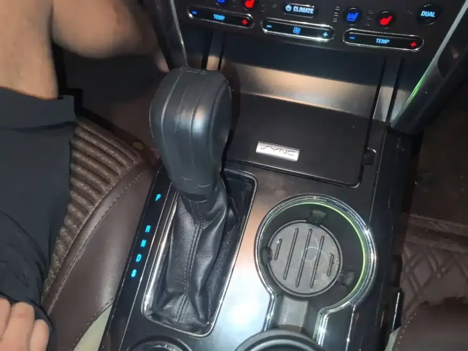 Ford Explorer (Import)