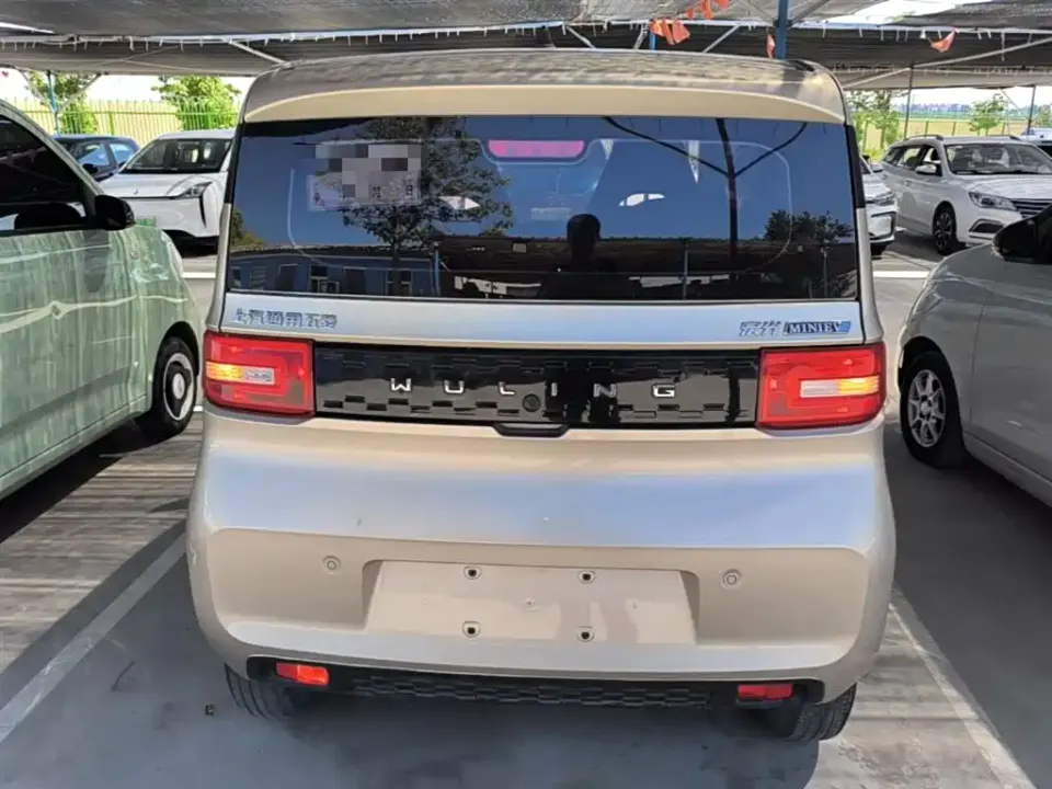 Wuling MINIEV