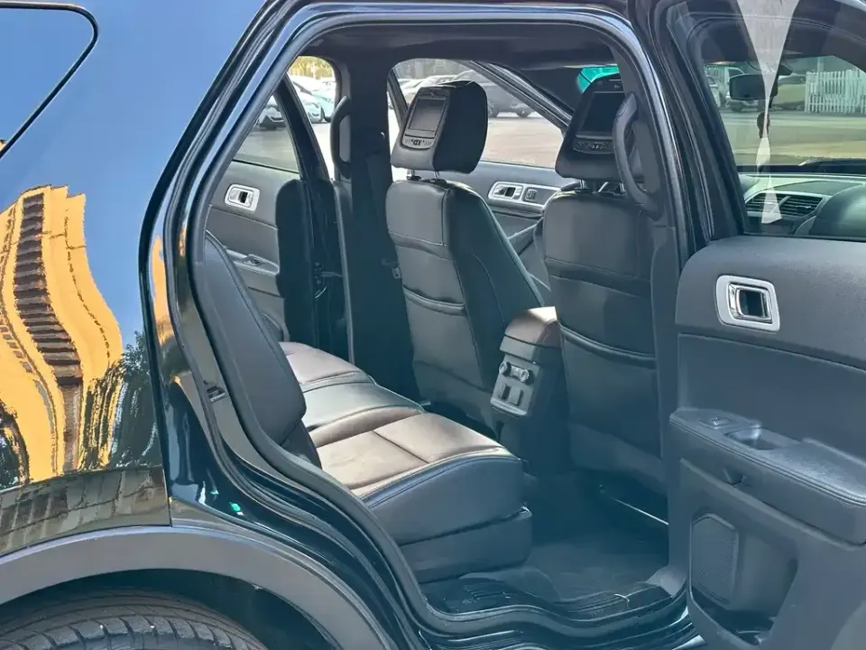 Ford Explorer (Import)