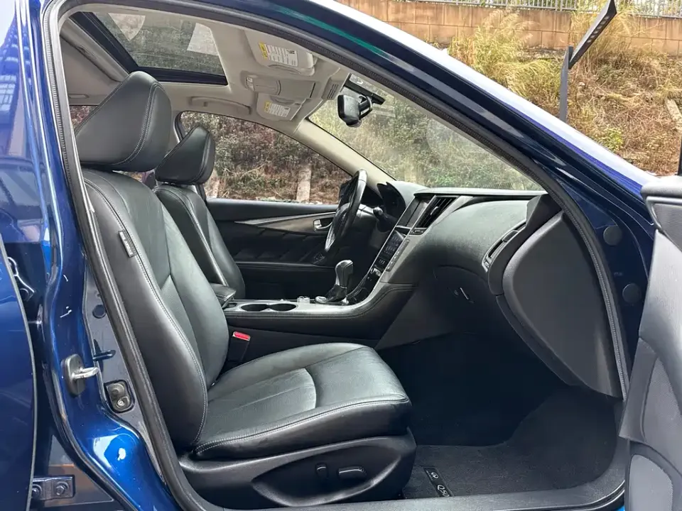 Infiniti Q50L