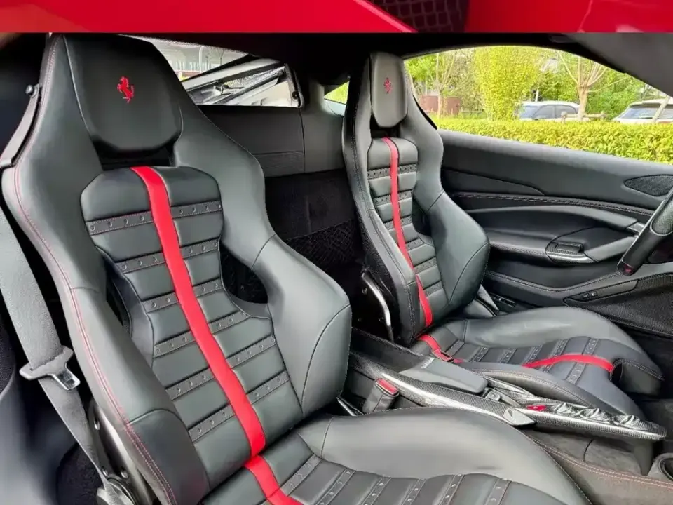 Ferrari F8