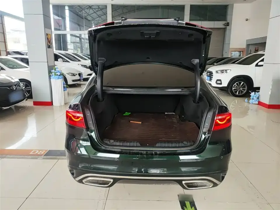 Jaguar XFL