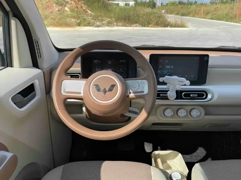 Wuling MINIEV