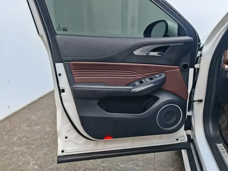 WEY Wey VV5