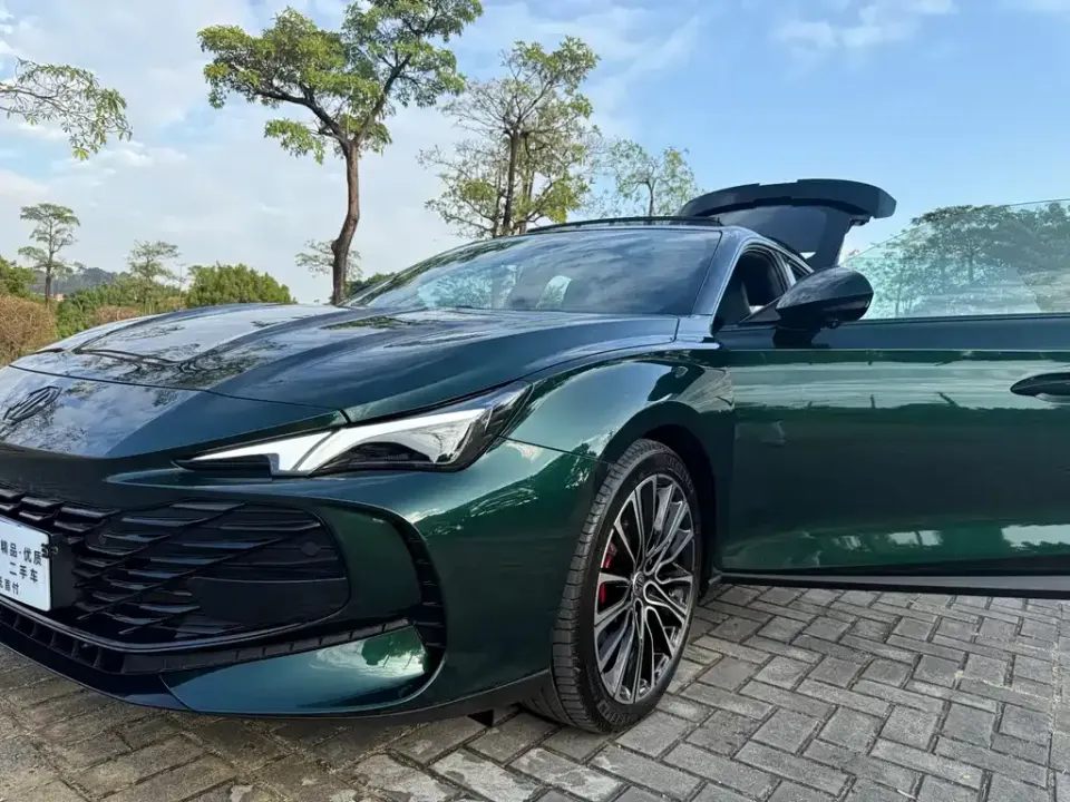 MG MG7