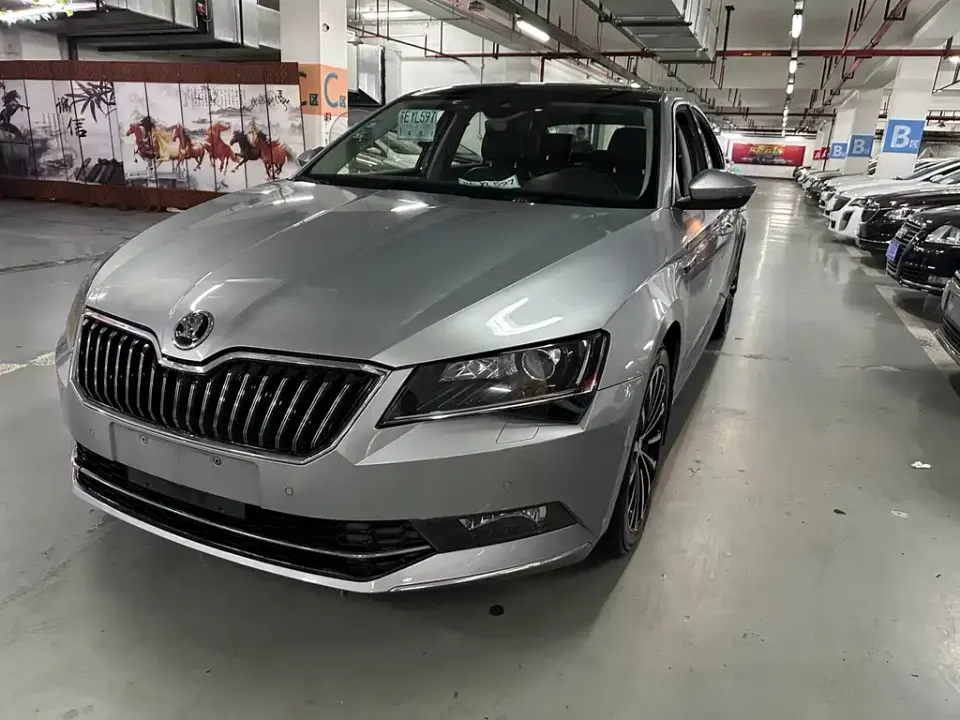 Skoda Superb