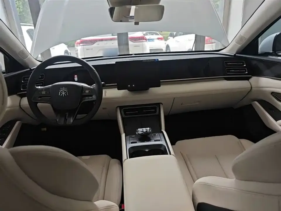 BYD Qin L