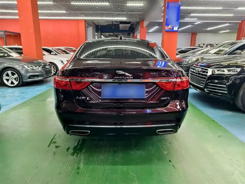 Jaguar XFL