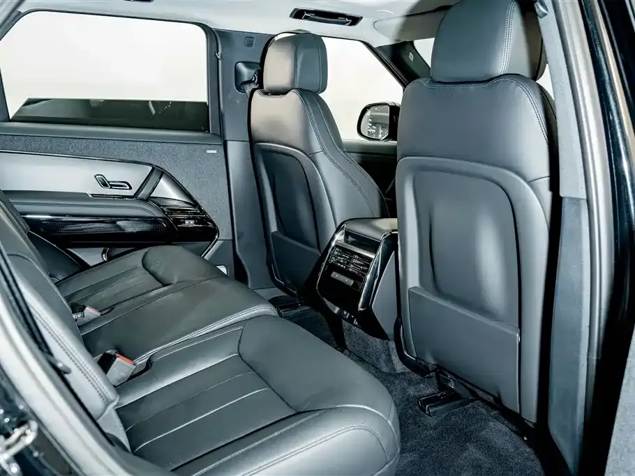 Land Rover Sport