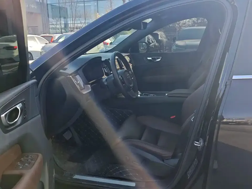 Volvo XC60 PHEV