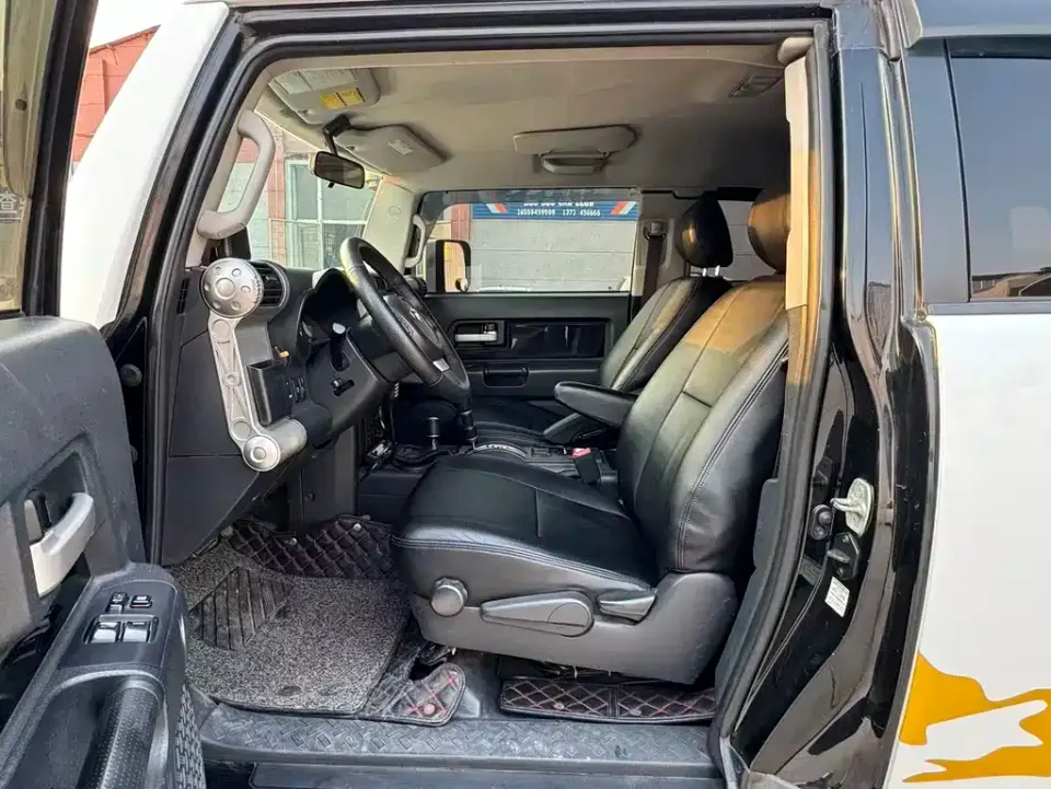 Toyota FJ Cruiser