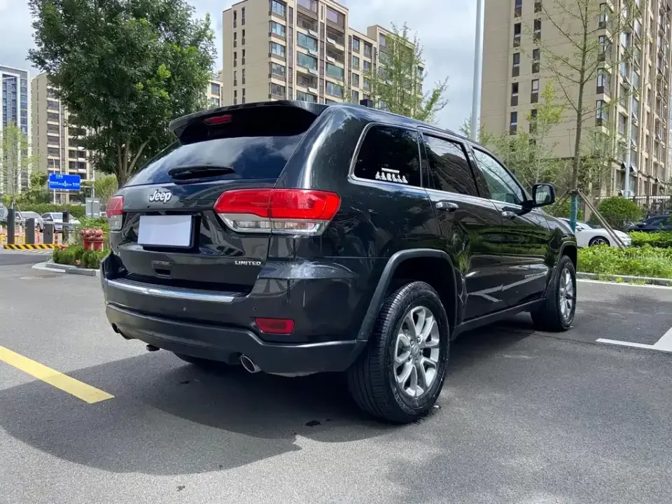 Jeep Grand Cherokee (Import)
