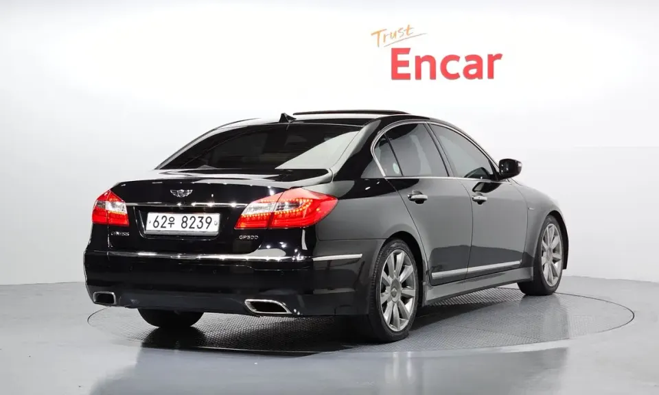 Hyundai Genesis