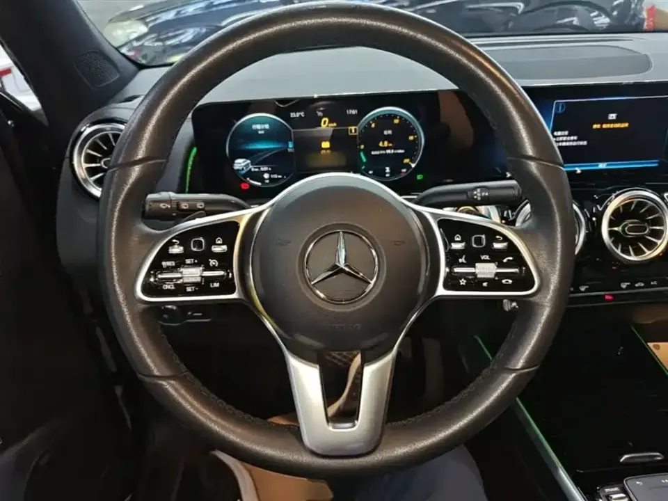Mercedes-Benz GLB