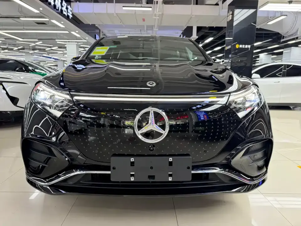 Mercedes-Benz EQS SUV