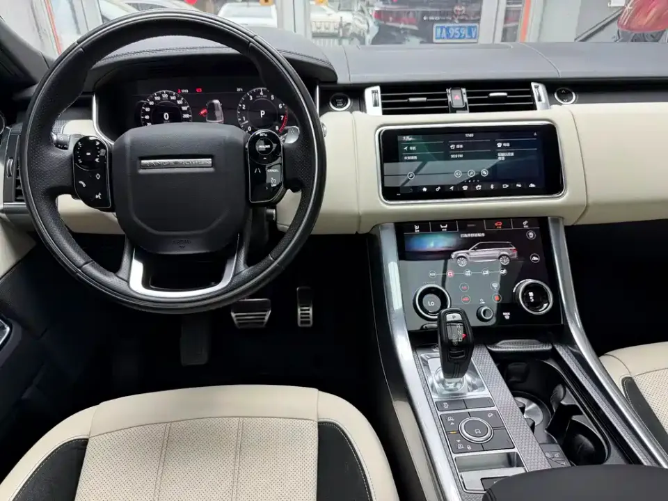 Land Rover Sport