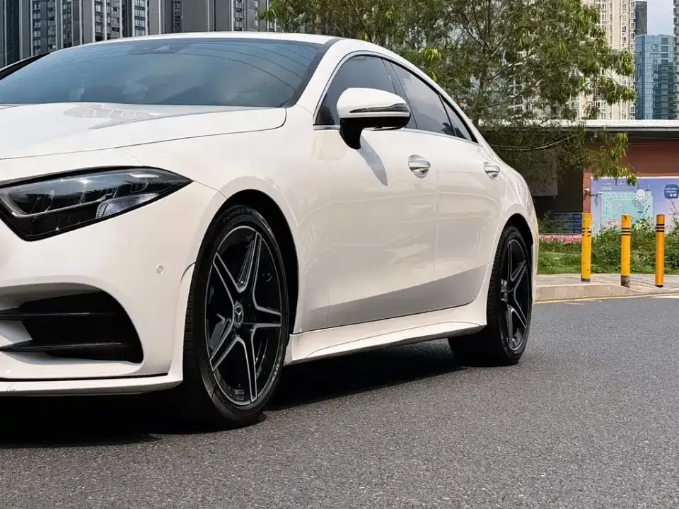 Mercedes-Benz CLS