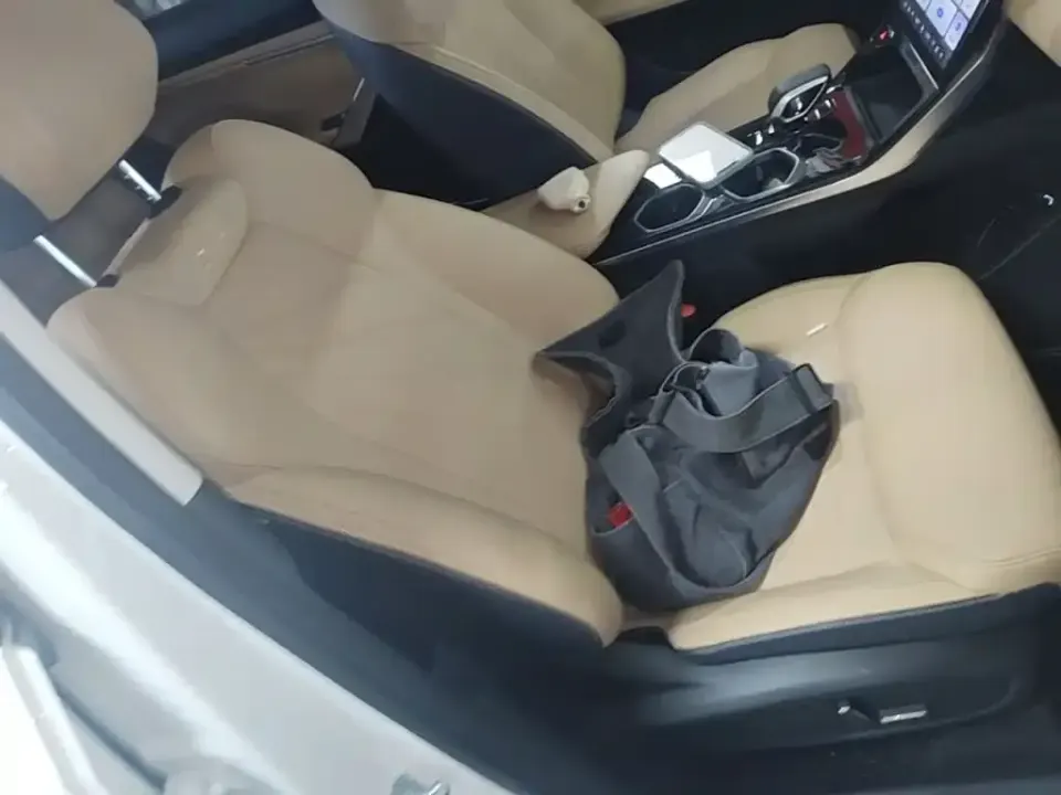 Geely Boyue L