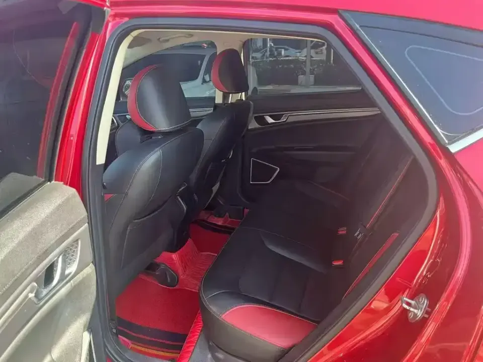 Geely Emgrand GS