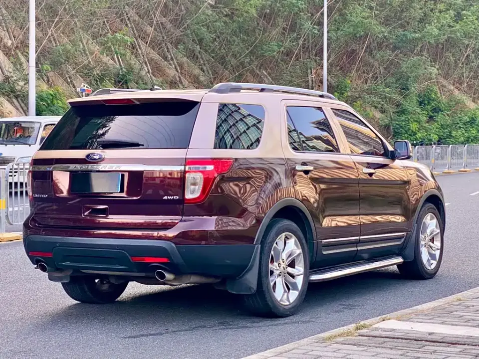 Ford Explorer (Import)