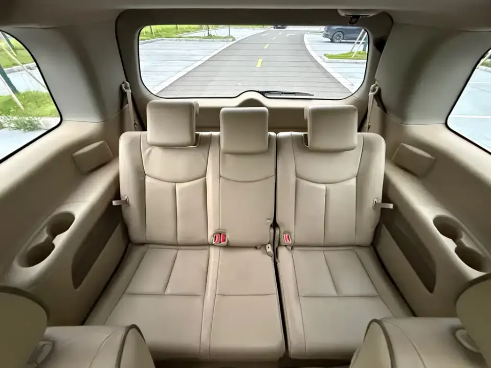 Nissan Quest