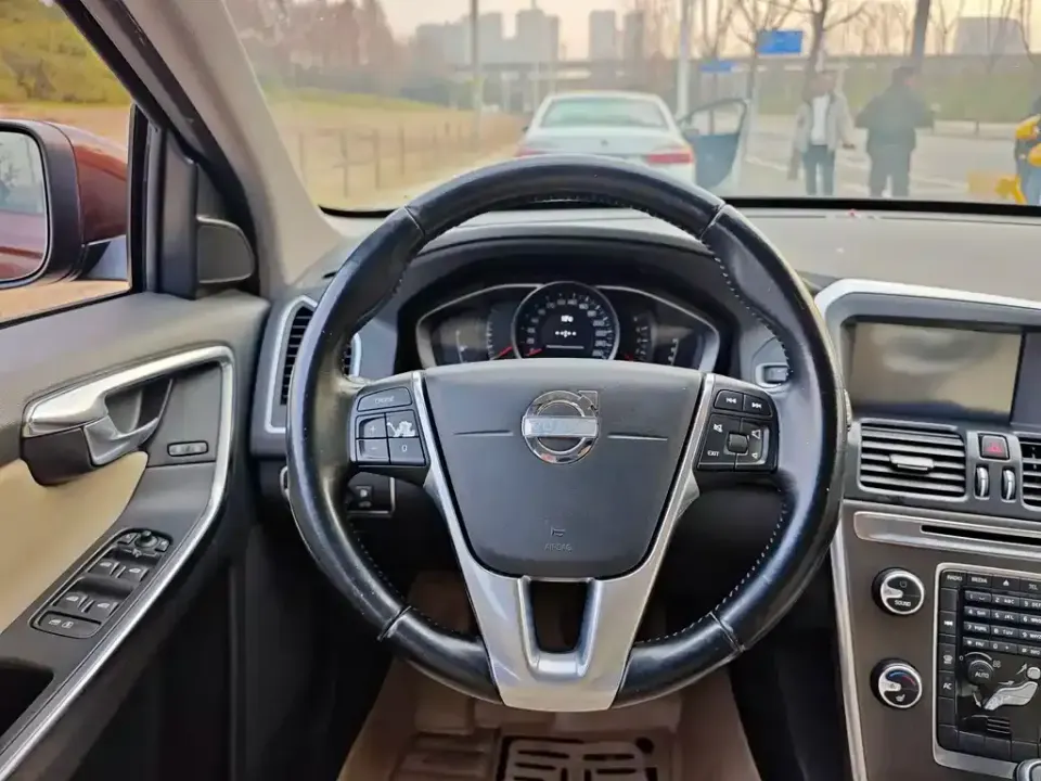 Volvo XC60 (Import)
