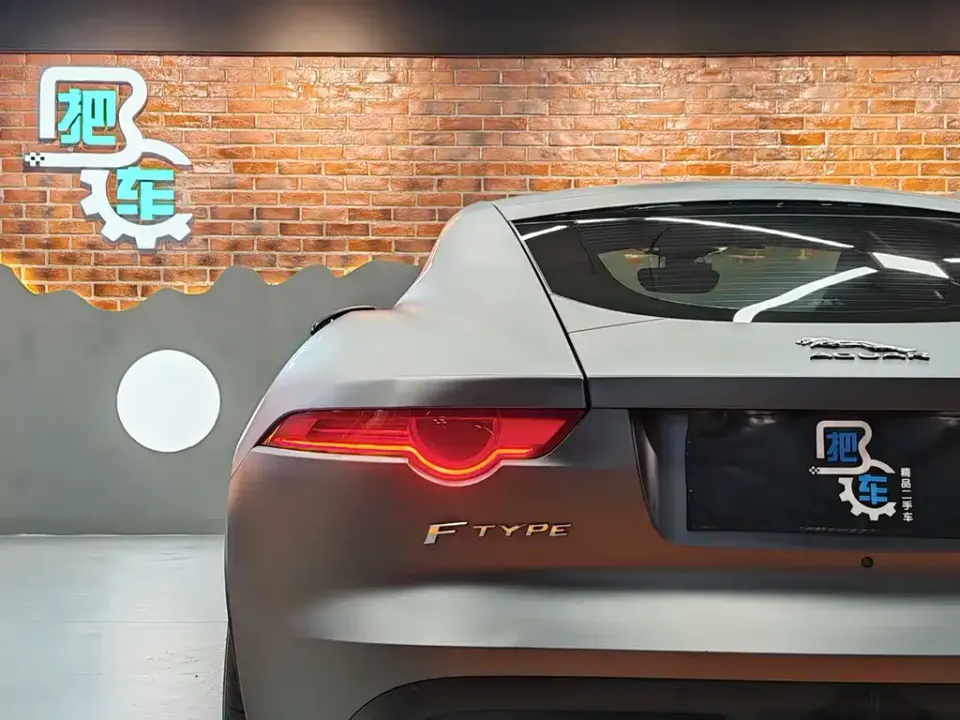 Jaguar F-Type