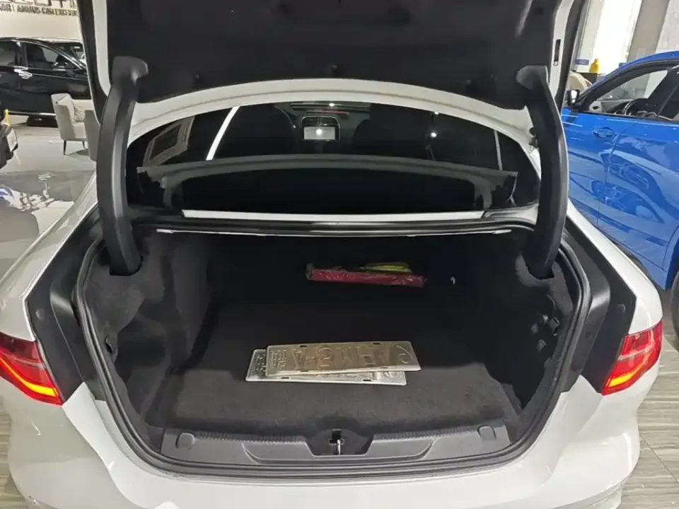 Jaguar XEL