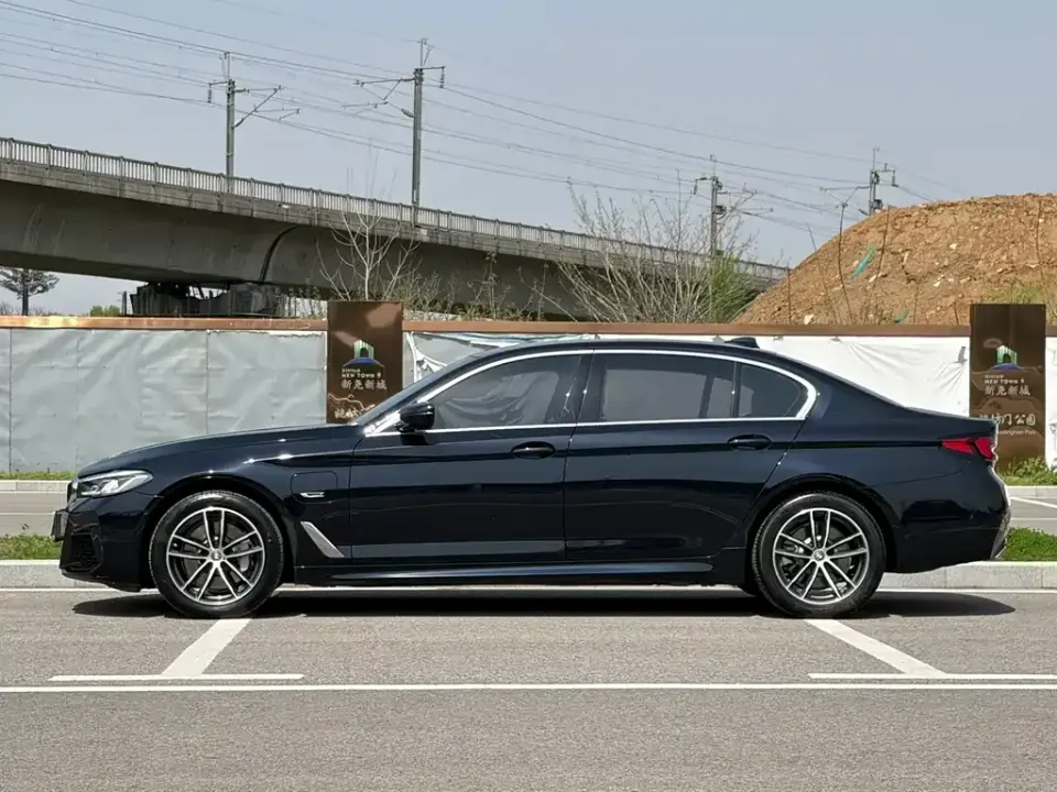 BMW 5 Series New Energy