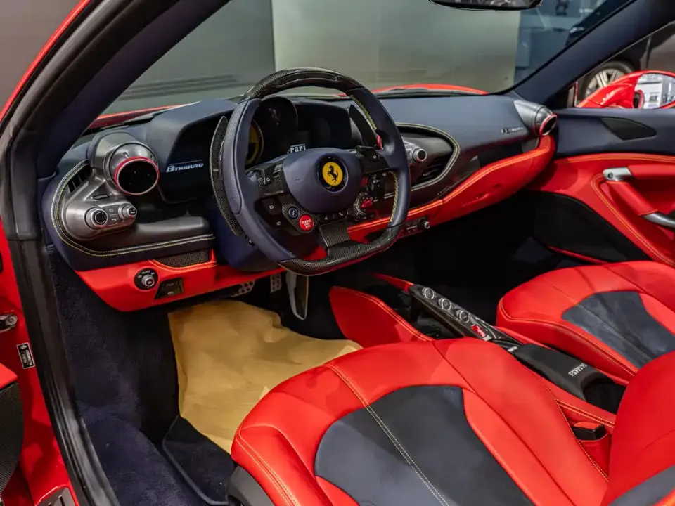 Ferrari F8