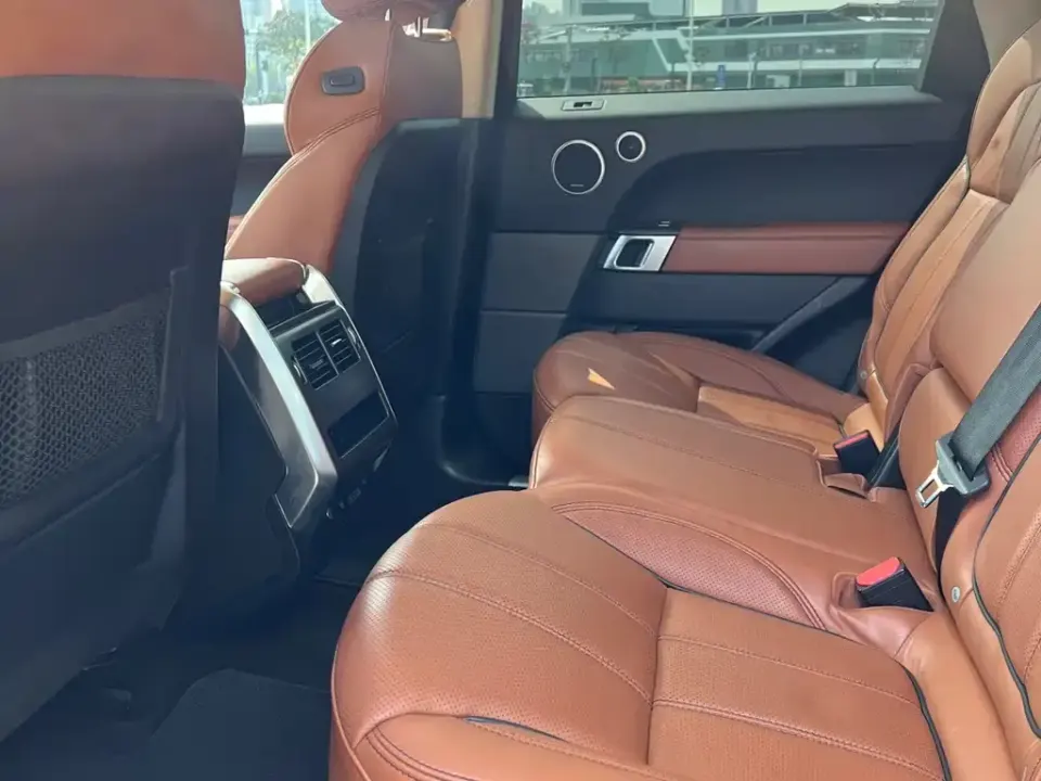 Land Rover Sport