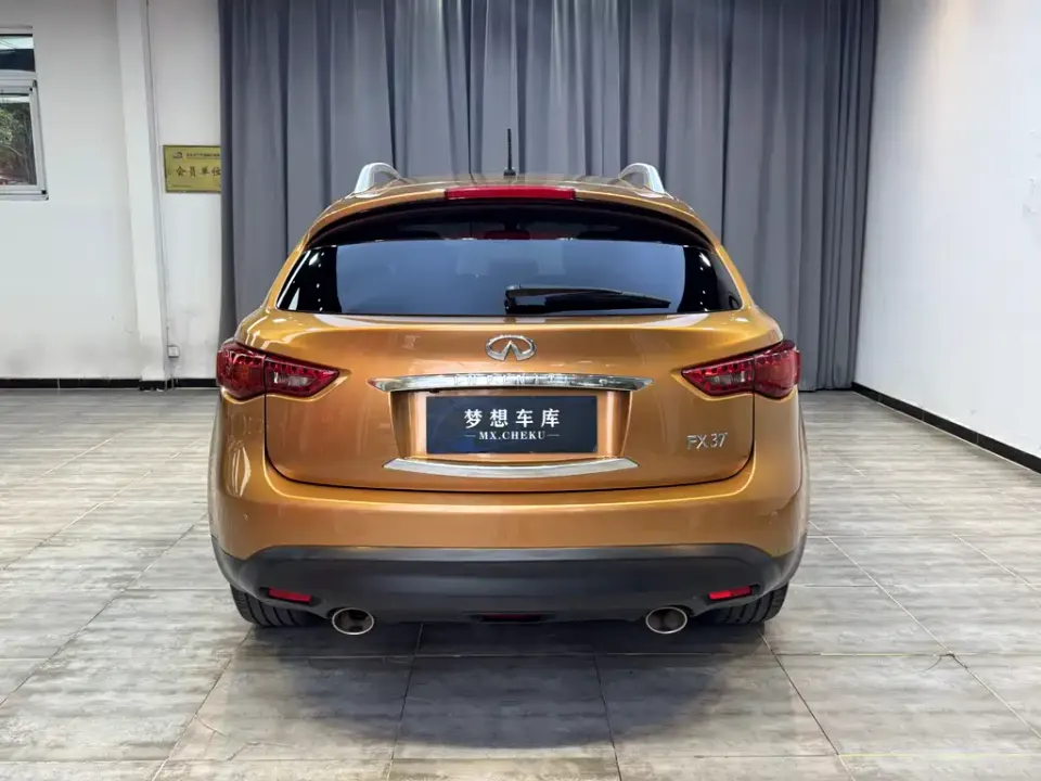 Infiniti FX