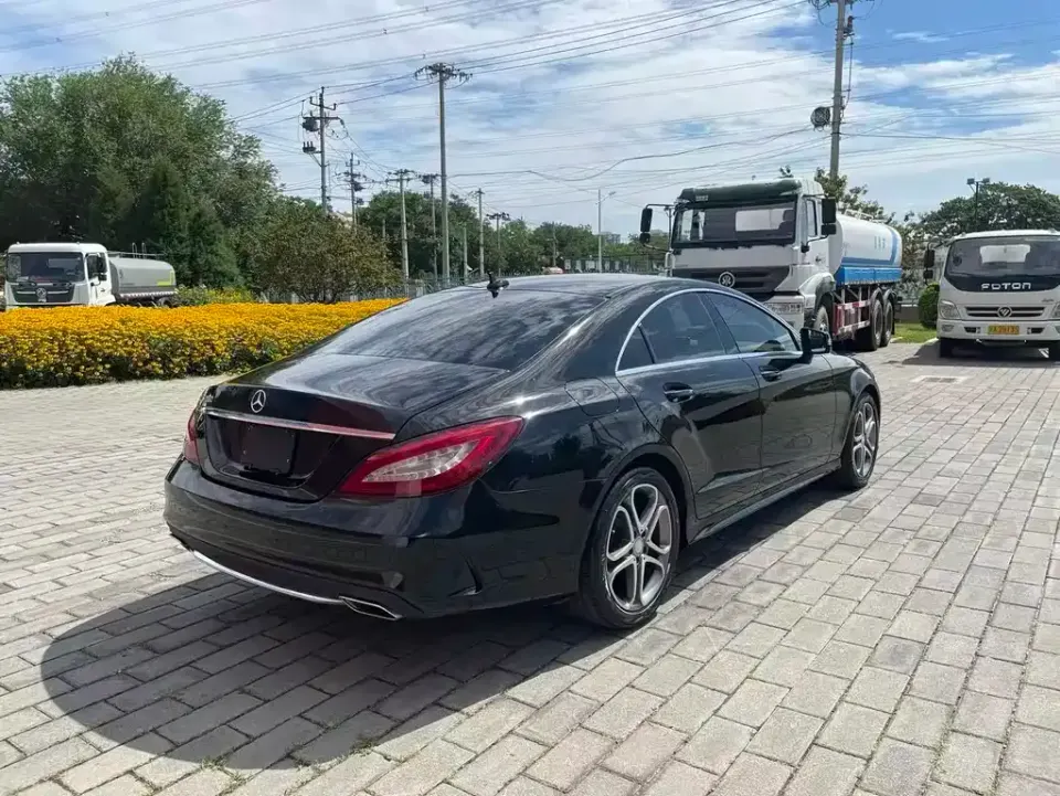 Mercedes-Benz CLS