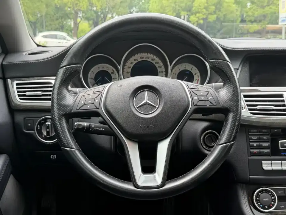 Mercedes-Benz CLS