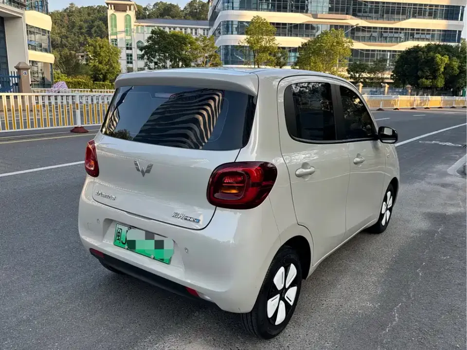 Wuling MINIEV