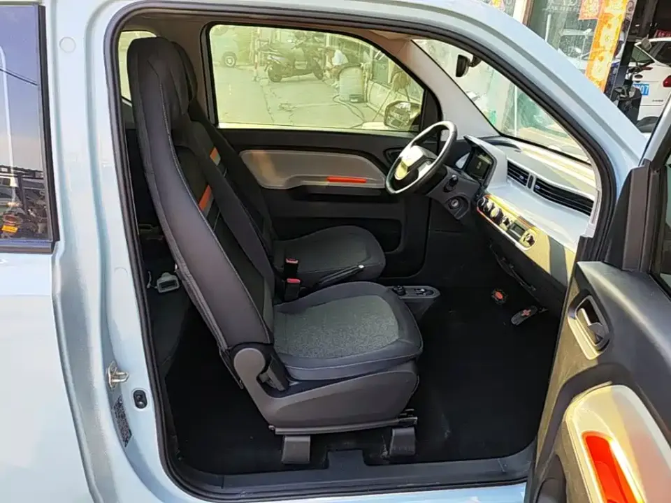 Wuling MINIEV