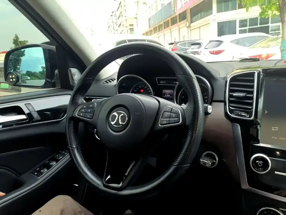 Beijing Off-Road BJ90