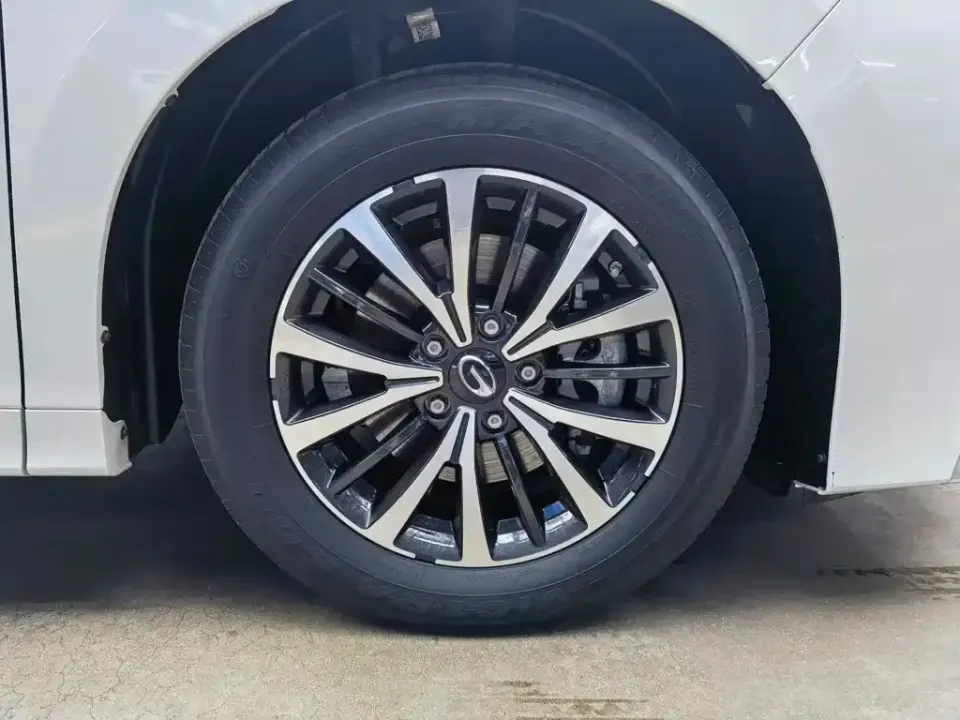 GAC Trumpchi M8