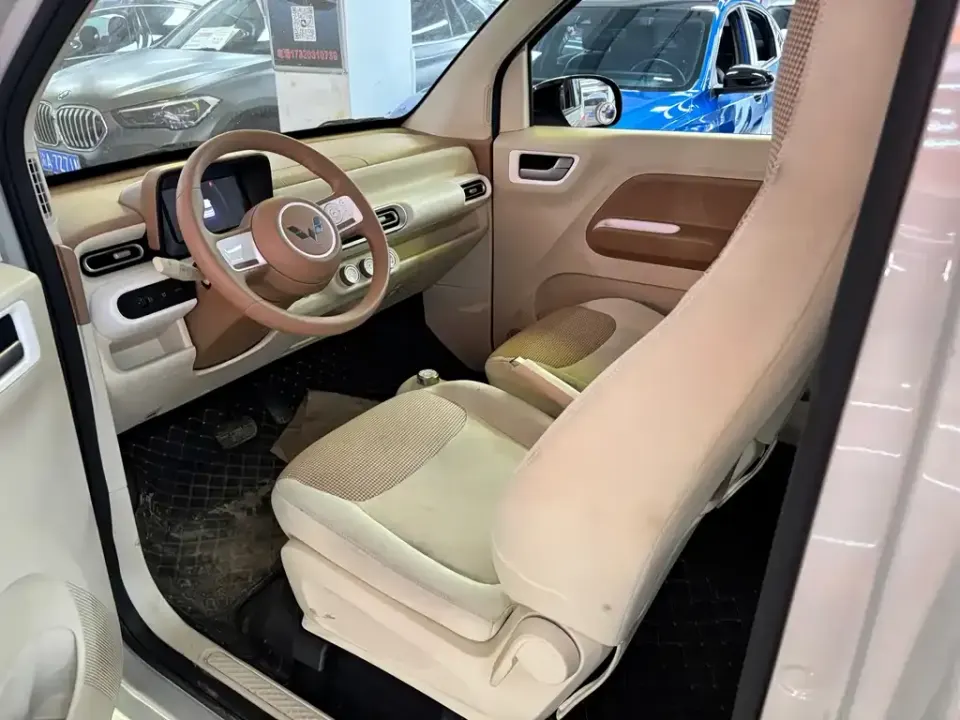 Wuling MINIEV