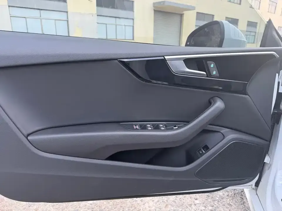 Audi A5 (Import)