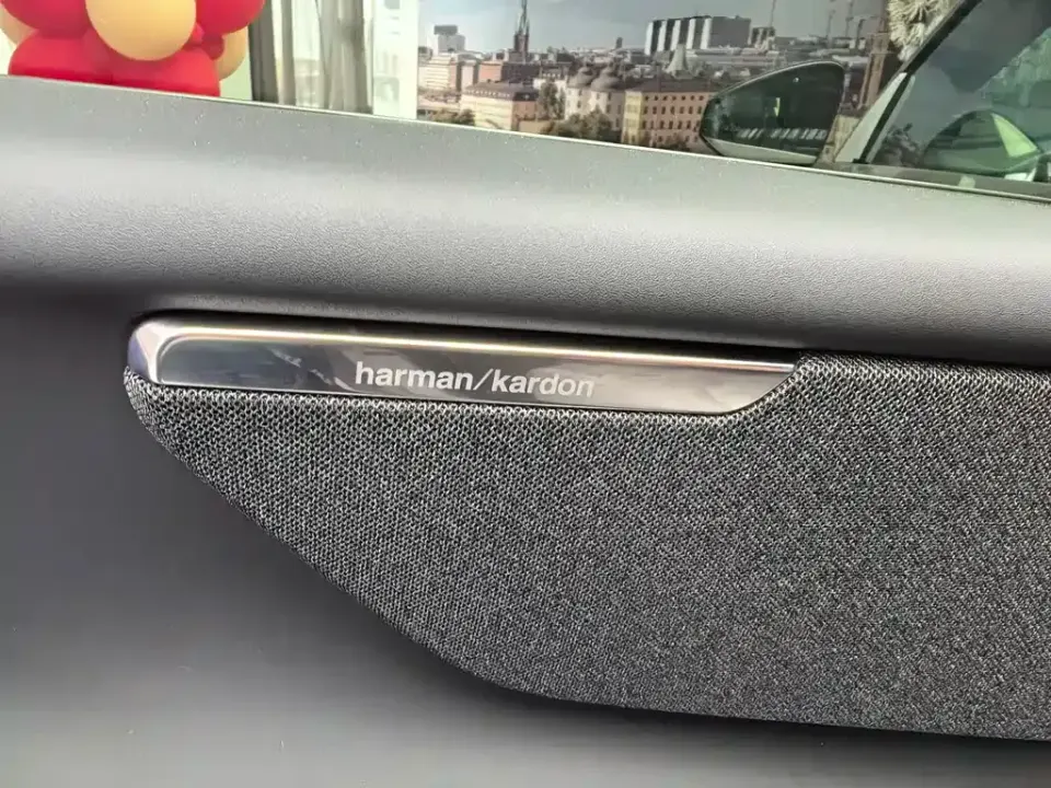 Volvo XC70 PHEV